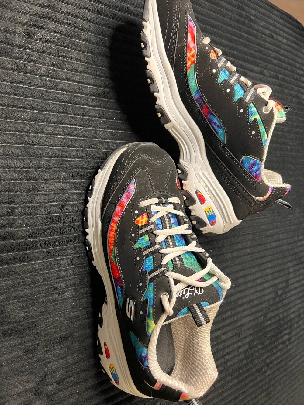 Woman’s size 8.5 sketchers